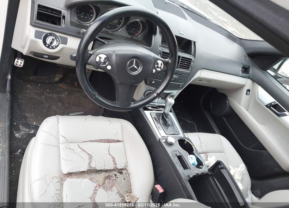 2009 MERCEDES-BENZ C 300 VIN: WDDGF54X09F231370