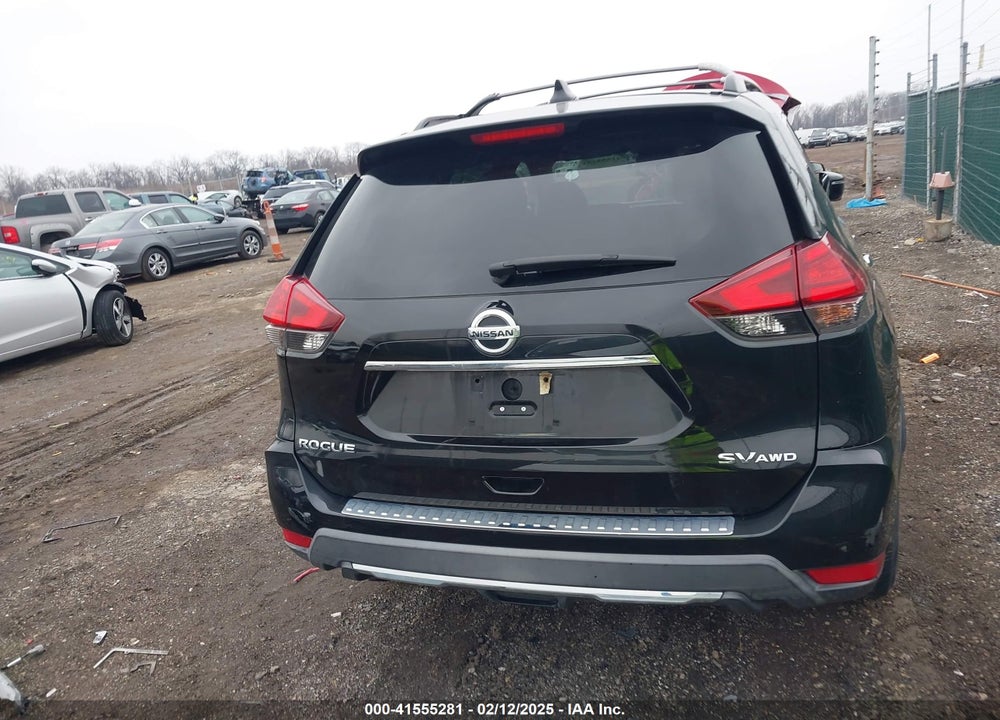 2017 NISSAN ROGUE VIN: 5N1AT2MV1HC816136