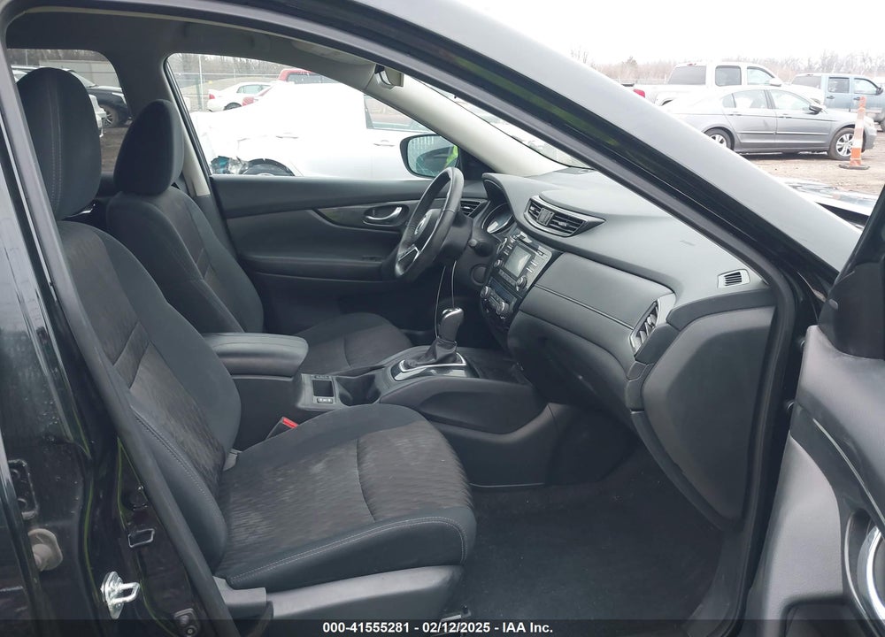 2017 NISSAN ROGUE VIN: 5N1AT2MV1HC816136