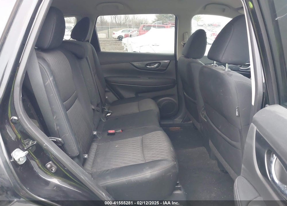 2017 NISSAN ROGUE VIN: 5N1AT2MV1HC816136