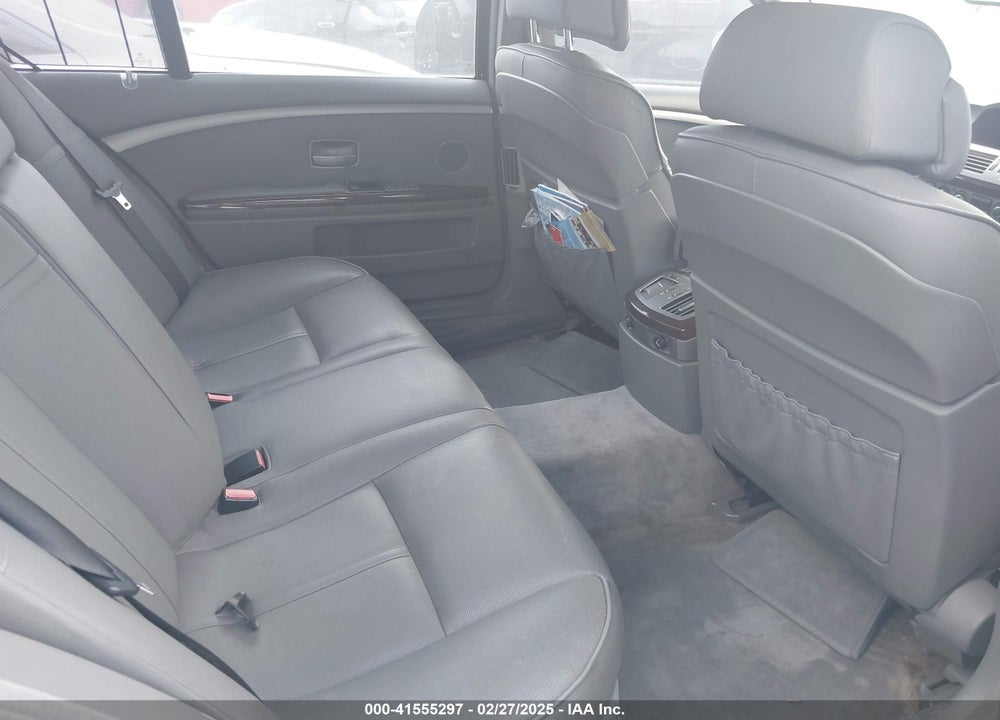 2006 BMW 750LI VIN: WBAHN83576DT26418