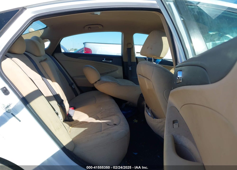 2013 HYUNDAI SONATA VIN: 5NPEB4AC4DH801653