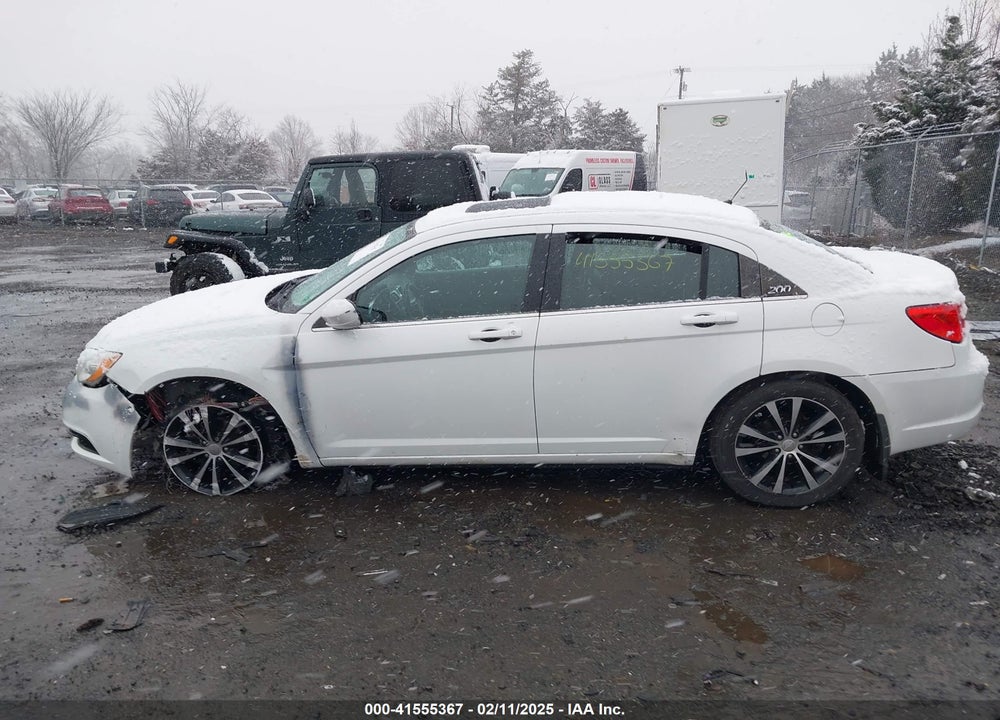 2013 CHRYSLER 200 VIN: 1C3CCBBB4DN539376
