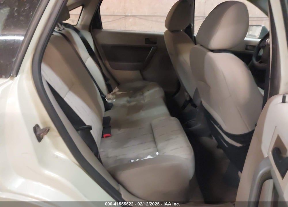 2010 FORD FOCUS VIN: 1FAHP3FN8AW188614