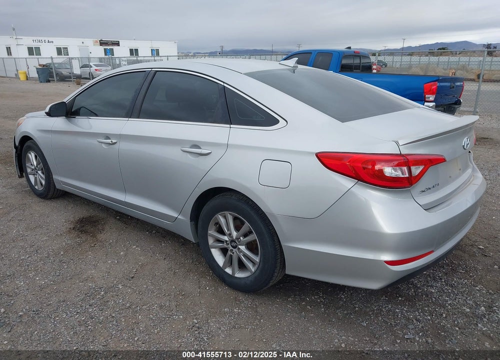 2016 HYUNDAI SONATA VIN: 5NPE24AF1GH296024