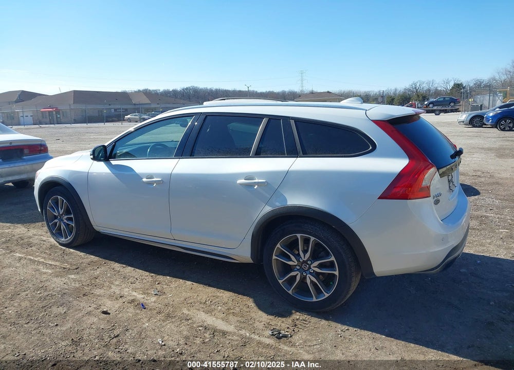 2016 VOLVO V60 CROSS COUNTRY T5 VIN: YV4612HK1G1003466