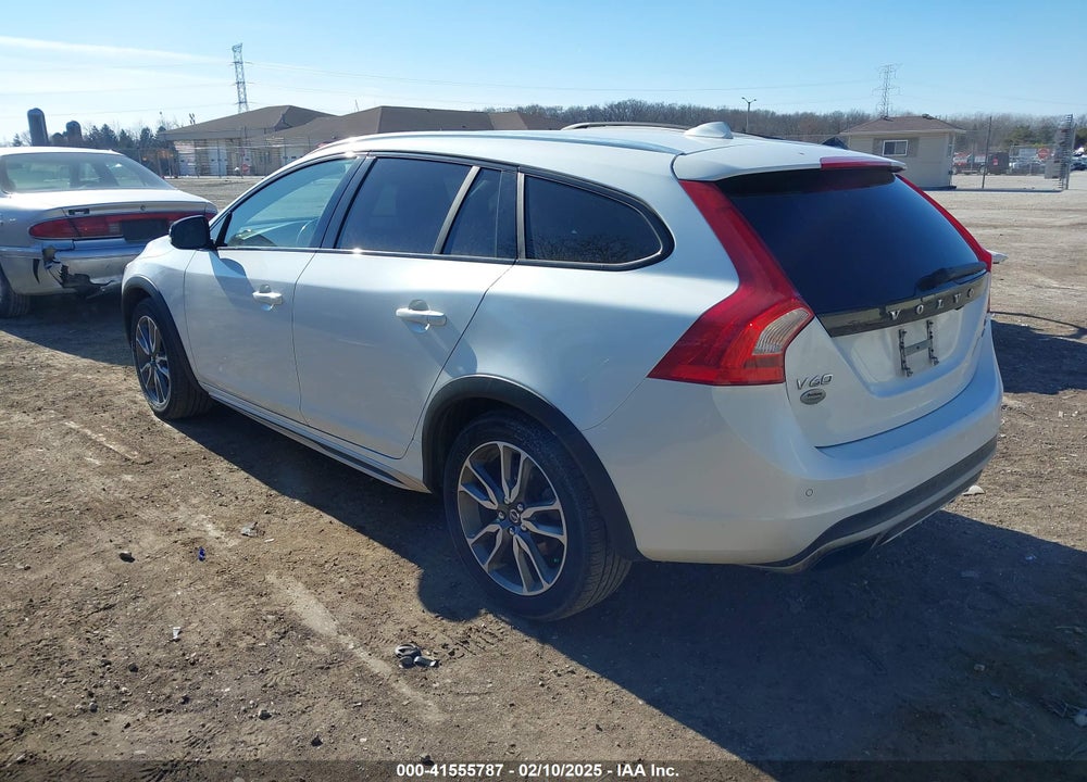 2016 VOLVO V60 CROSS COUNTRY T5 VIN: YV4612HK1G1003466