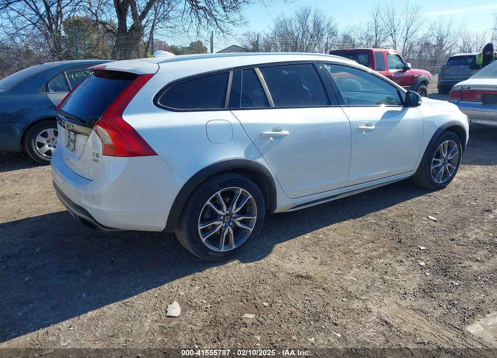 2016 VOLVO V60 CROSS COUNTRY T5 VIN: YV4612HK1G1003466