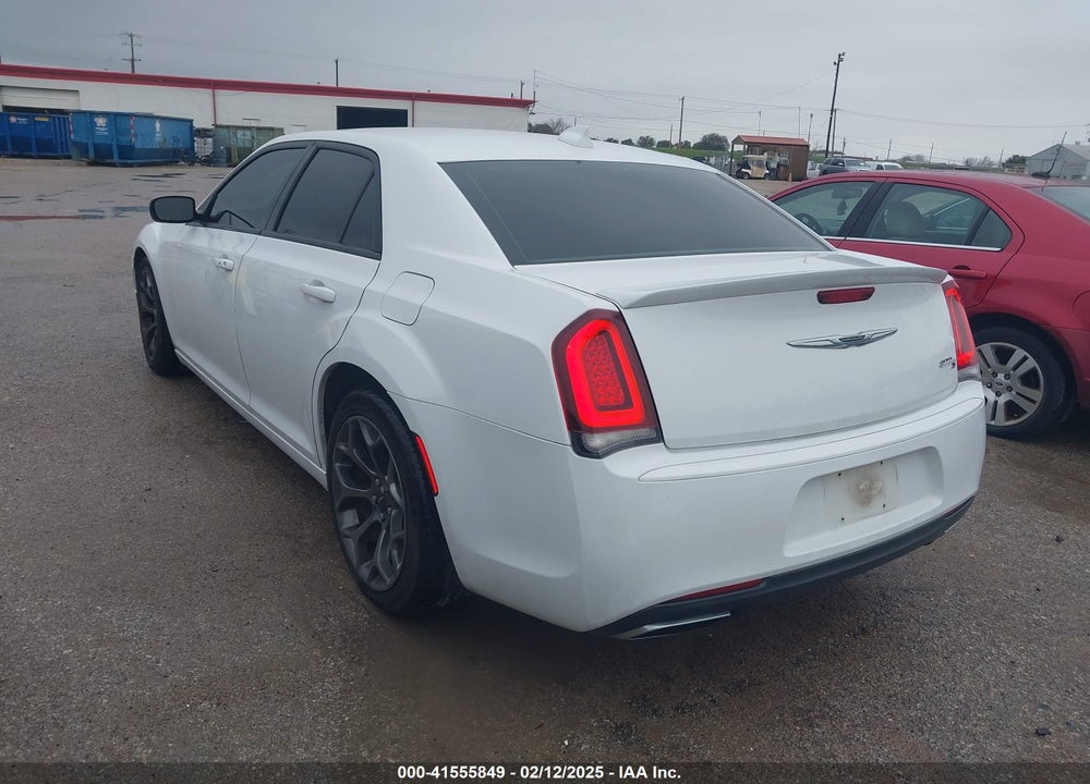 2015 CHRYSLER 300 VIN: 2C3CCABG7FH842119
