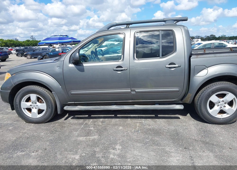 2005 NISSAN FRONTIER LE VIN: 1N6AD07U35C430853