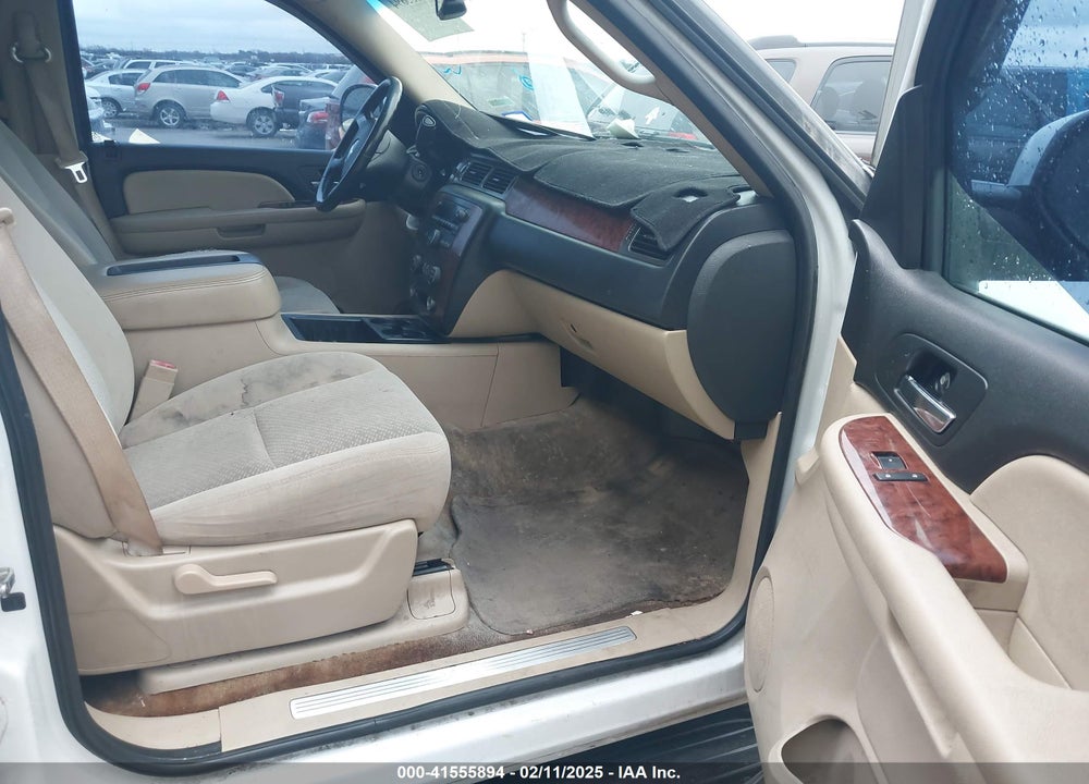 2007 CHEVROLET SUBURBAN 1500 VIN: 3GNFC16007G185565