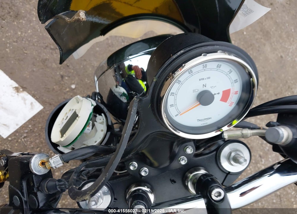 2014 TRIUMPH MOTORCYCLE THRUXTON VIN: SMT920K13ET650729