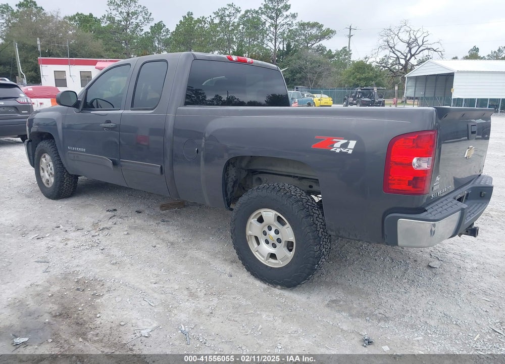 2011 CHEVROLET SILVERADO 1500 LT VIN: 1GCRKSE36BZ326058