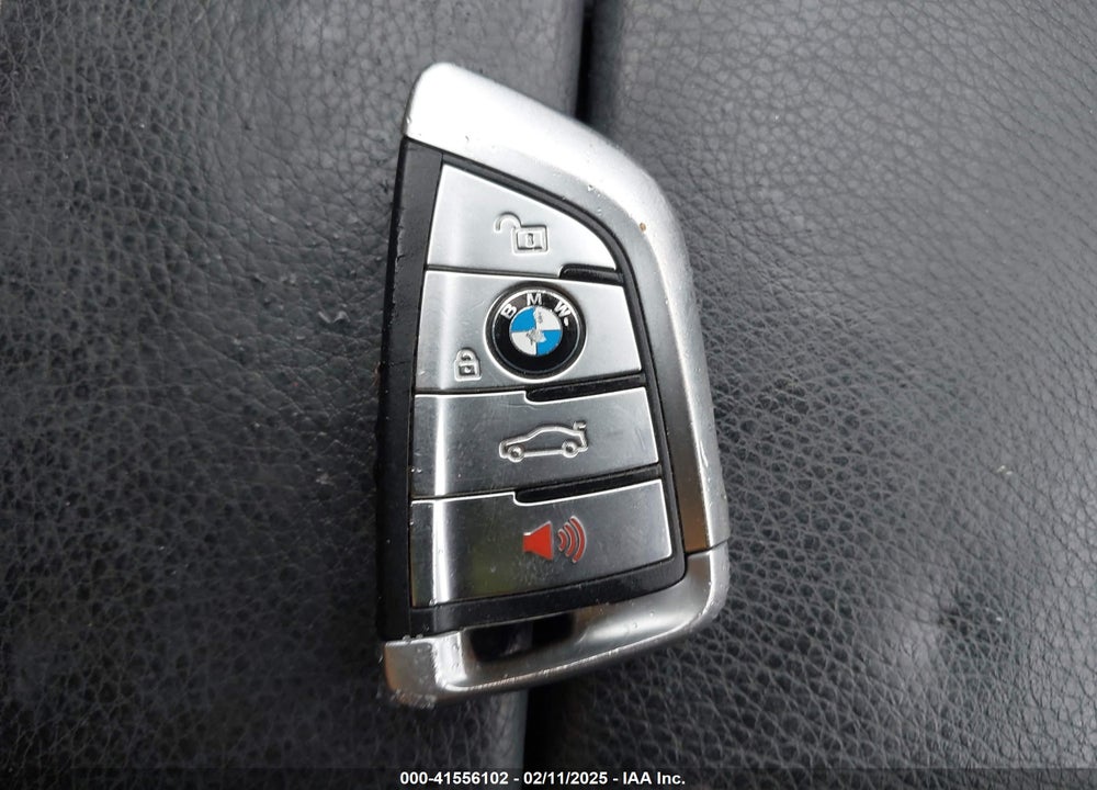 2017 BMW X5 VIN: 5UXKR0C33H0X81336