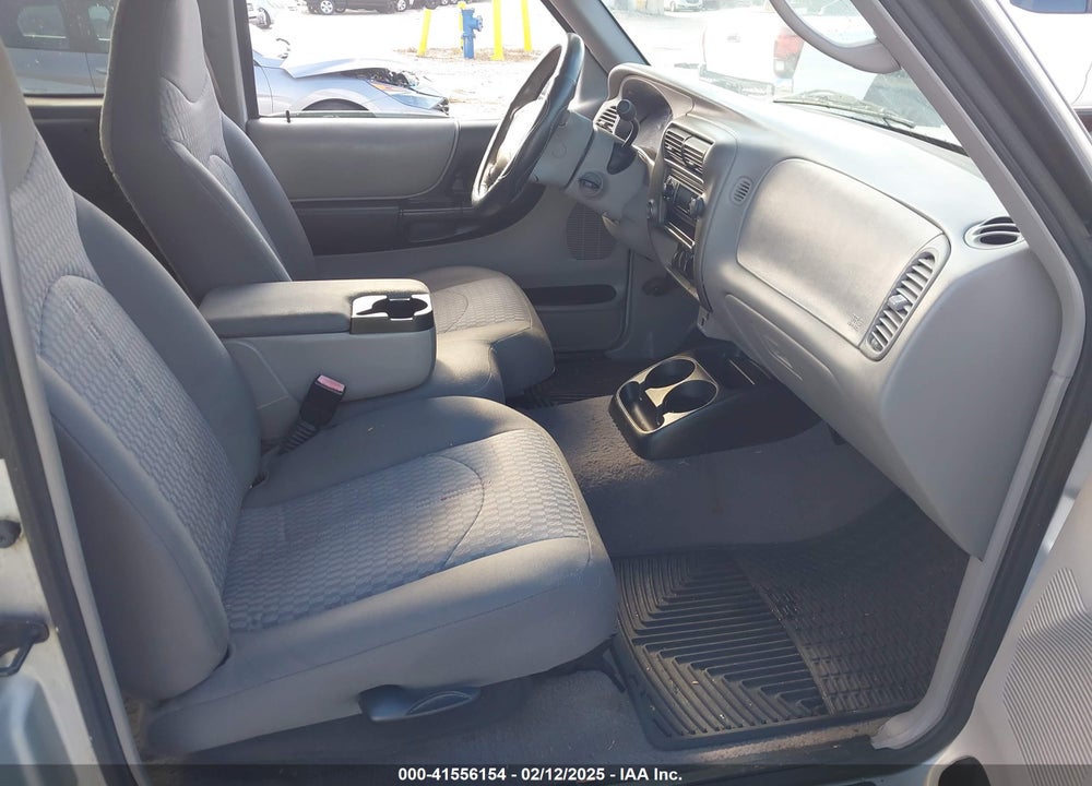 2002 MAZDA B3000 DS VIN: 4F4YR16U02TM13876