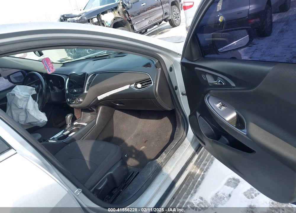 2018 CHEVROLET MALIBU VIN: 1G1ZD5ST8JF289040