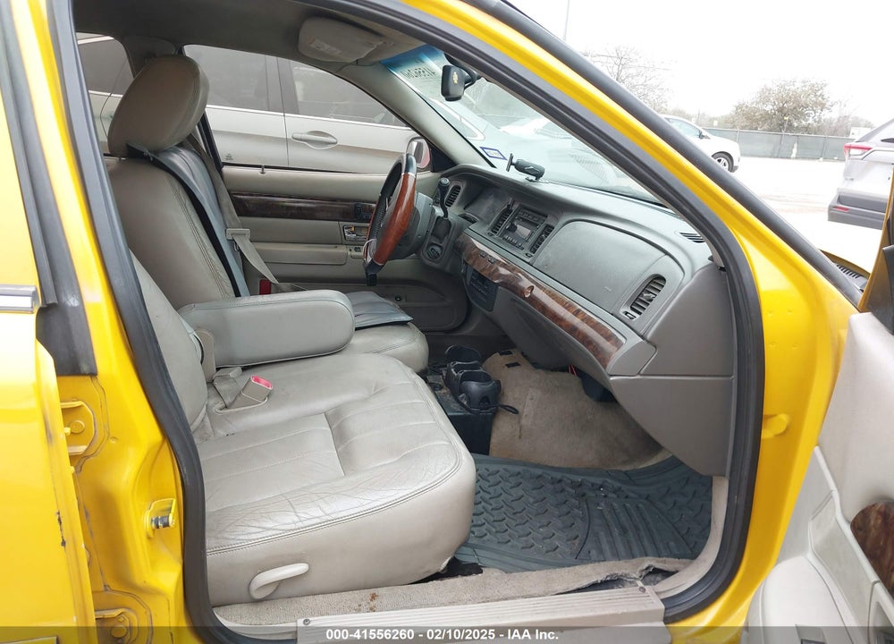 2011 MERCURY GRAND MARQUIS LS (FLEET ONLY) VIN: 2MEBM7FV9BX609700