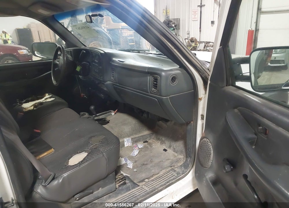 2002 CHEVROLET SILVERADO 2500HD VIN: 1GCHK24U92E275362