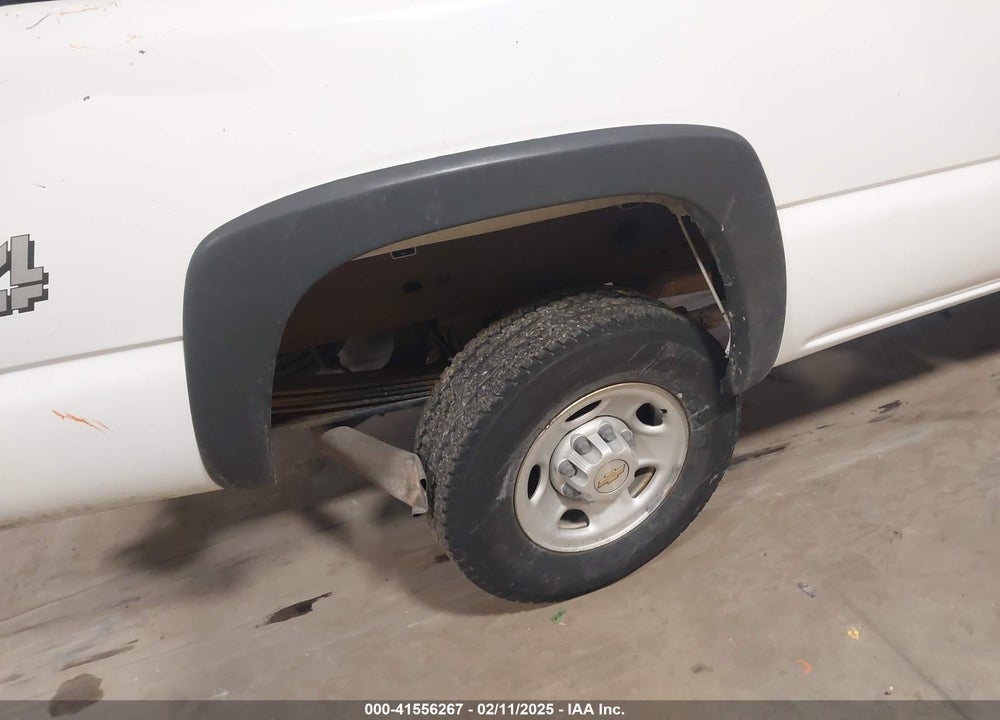 2002 CHEVROLET SILVERADO 2500HD VIN: 1GCHK24U92E275362
