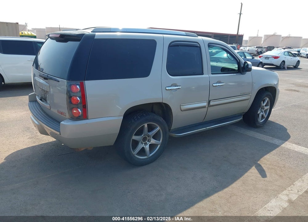 2007 GMC YUKON VIN: 1GKFK63827J389967