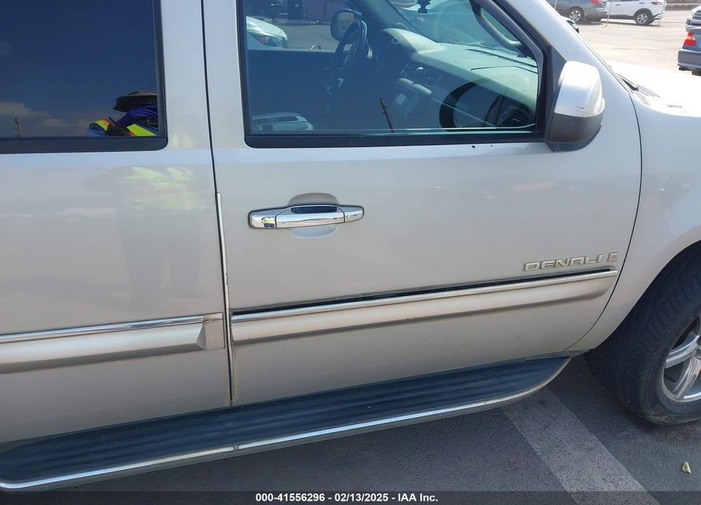 2007 GMC YUKON VIN: 1GKFK63827J389967