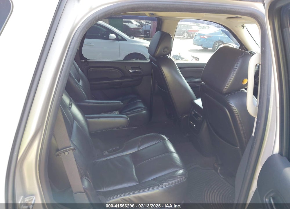 2007 GMC YUKON VIN: 1GKFK63827J389967