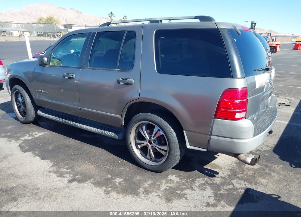 2002 FORD EXPLORER XLS VIN: 1FMZU62E92ZB60511