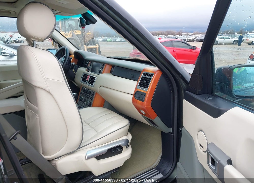 2005 LAND ROVER RANGE ROVER HSE VIN: SALME11415A186278