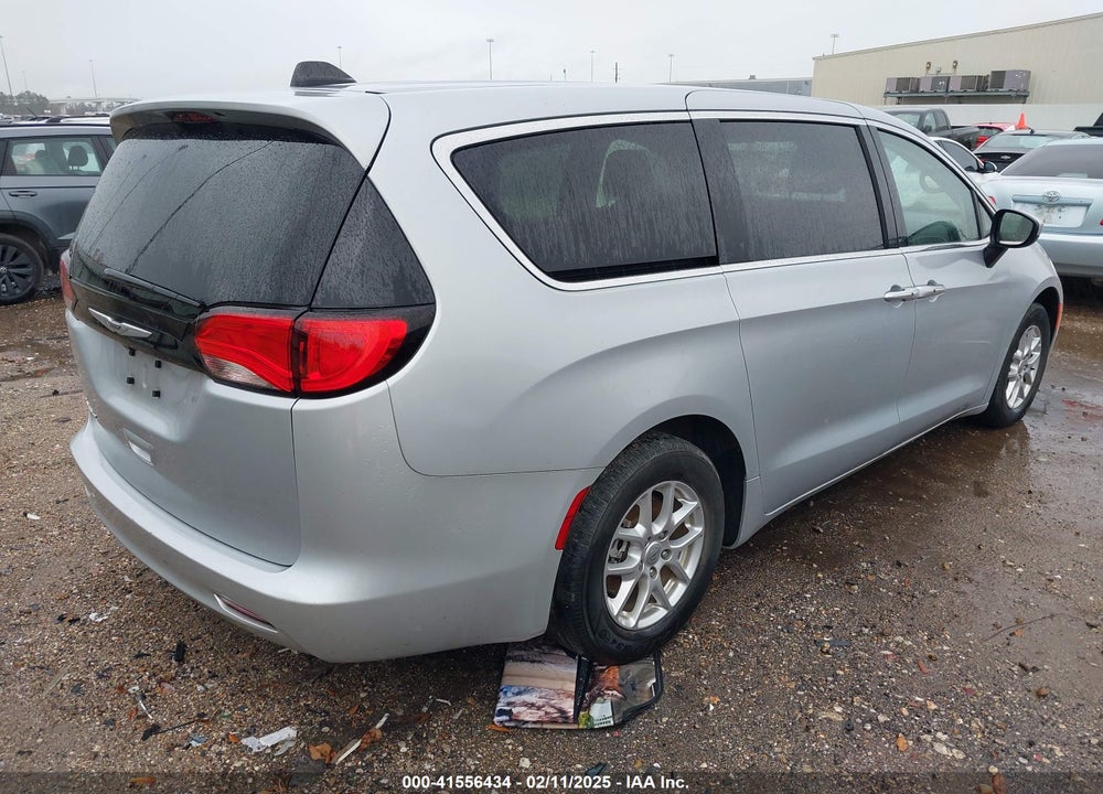 2022 CHRYSLER VOYAGER LX VIN: 2C4RC1CG4NR229582