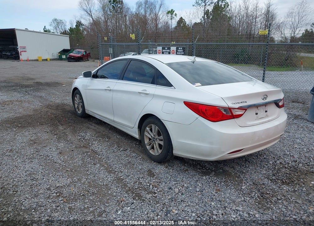 2013 HYUNDAI SONATA GLS VIN: 5NPEB4AC6DH755212