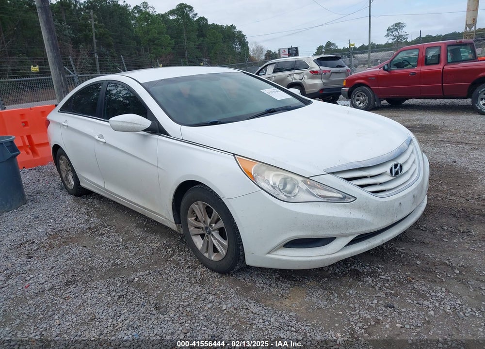 2013 HYUNDAI SONATA GLS VIN: 5NPEB4AC6DH755212