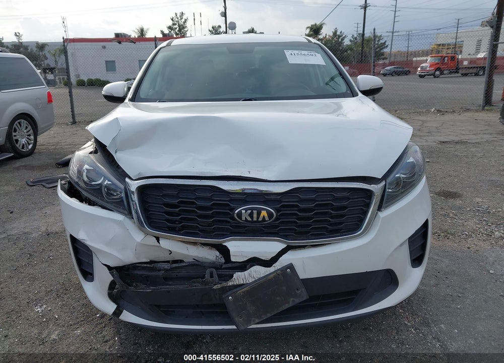 2019 KIA SORENTO VIN: 5XYPGDA54KG468077