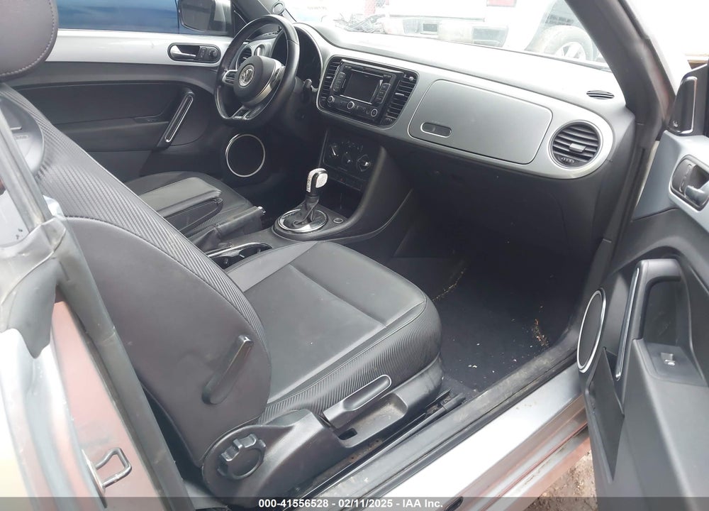 2013 VOLKSWAGEN BEETLE 2.5L VIN: 3VW5X7AT7DM816111