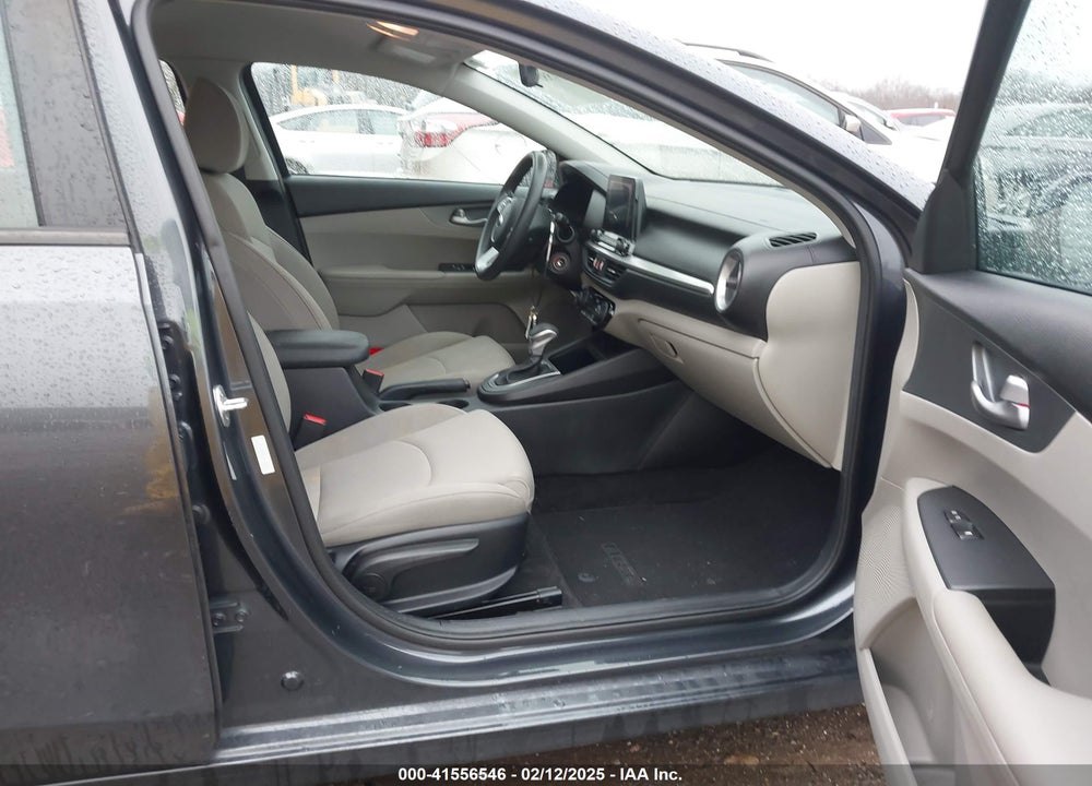 2019 KIA FORTE VIN: 3KPF24AD8KE066240