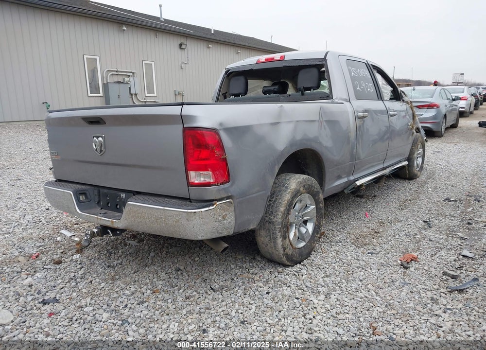 2019 RAM 1500 CLASSIC VIN: 1C6RR6TT3KS682487
