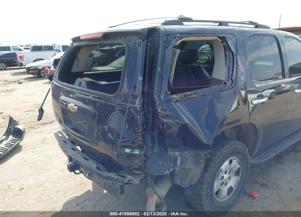 2011 CHEVROLET TAHOE VIN: 1GNSCBE00BR346625