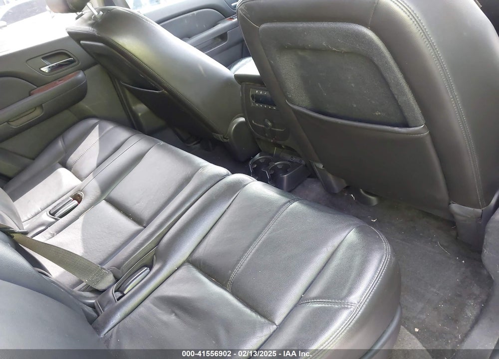 2011 CHEVROLET TAHOE VIN: 1GNSCBE00BR346625