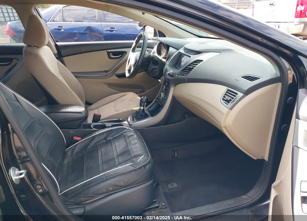 2015 HYUNDAI ELANTRA VIN: KMHDH4AE9FU265072