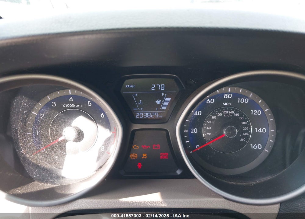 2015 HYUNDAI ELANTRA VIN: KMHDH4AE9FU265072