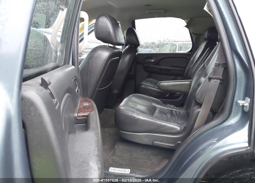 2007 GMC YUKON DENALI VIN: 1GKFK63837J344276