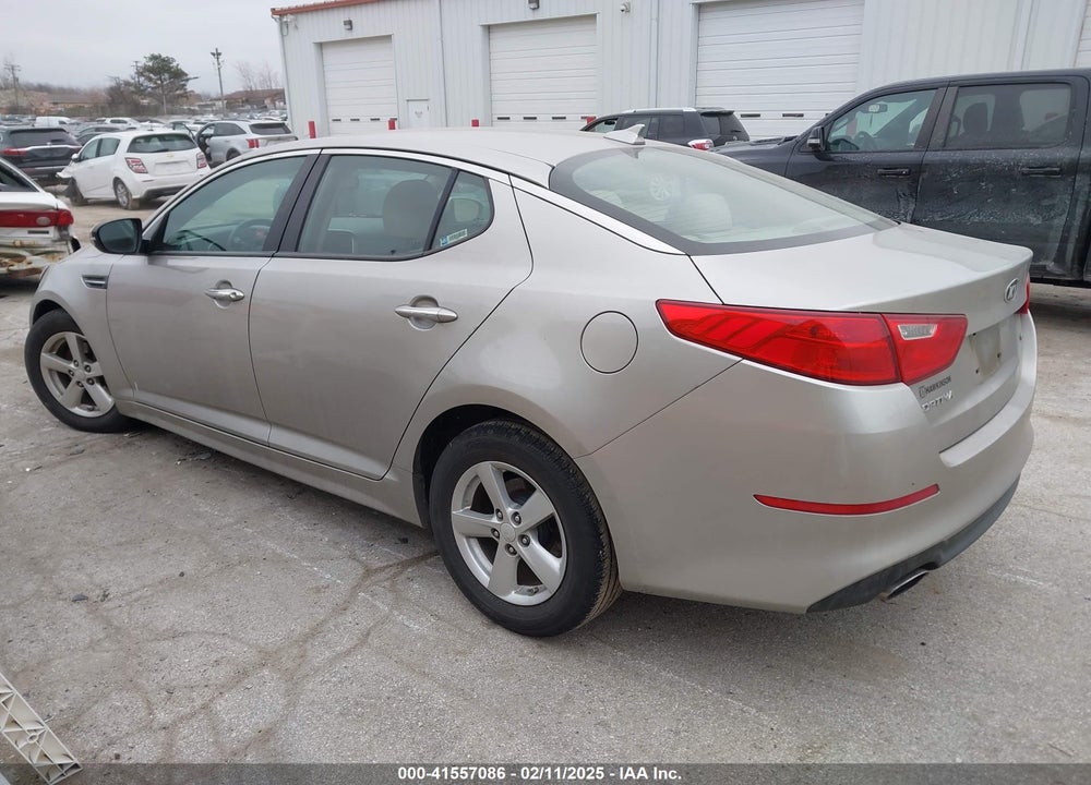 2015 KIA OPTIMA VIN: KNAGM4A74F5586636