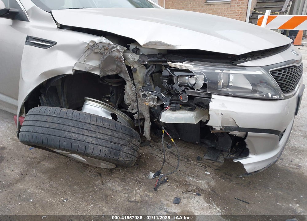 2015 KIA OPTIMA VIN: KNAGM4A74F5586636