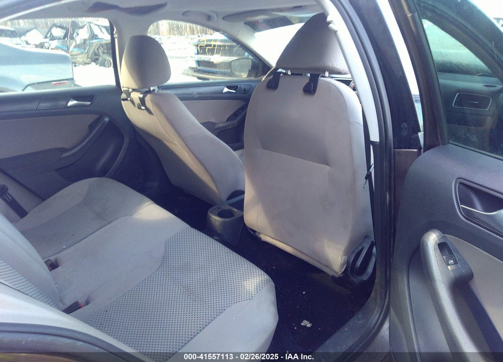 2012 VOLKSWAGEN JETTA 2.0L S VIN: 3VW2K7AJ5CM307665