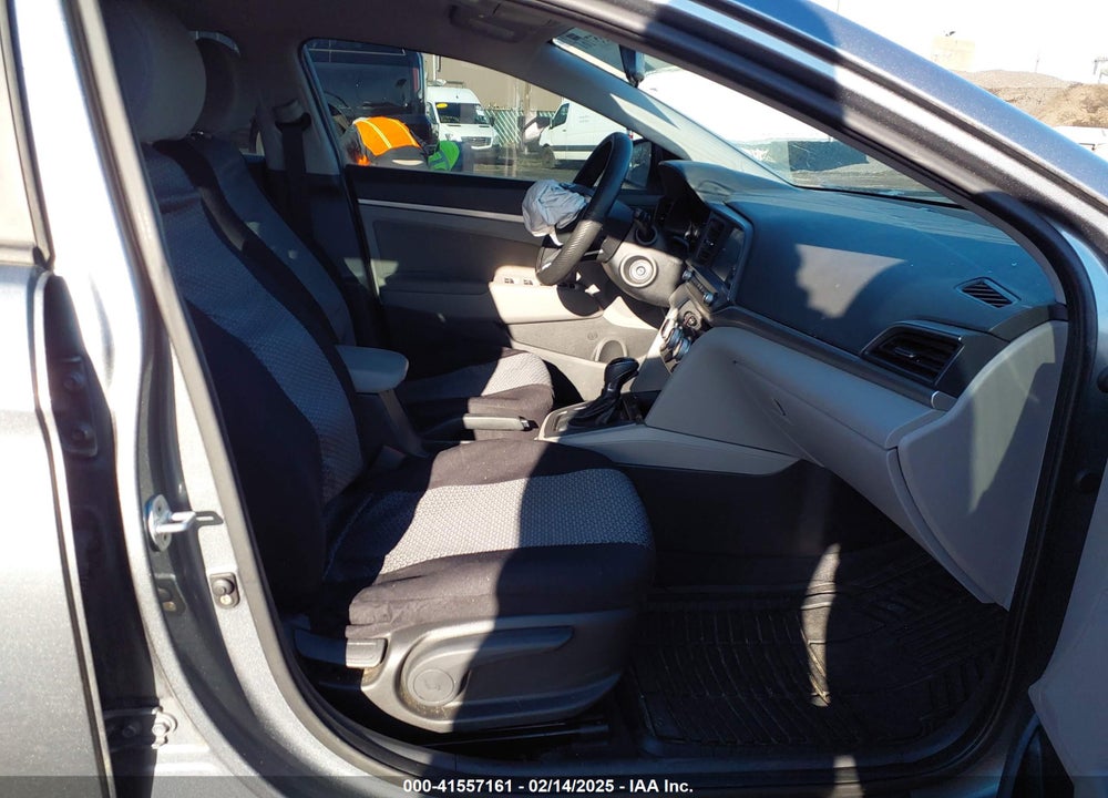 2019 HYUNDAI ELANTRA SEL VIN: KMHD84LF6KU754576