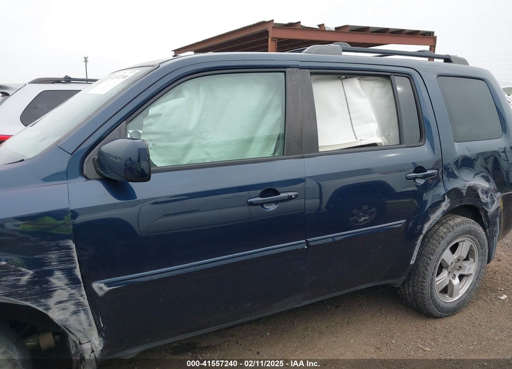 2011 HONDA PILOT VIN: 5FNYF3H49BB025350