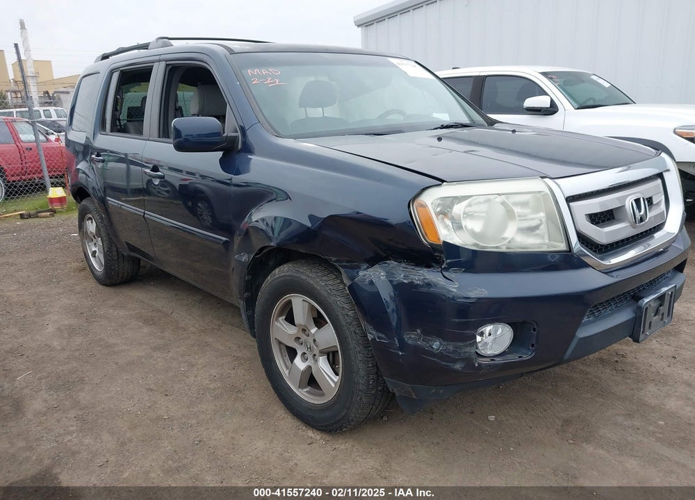 2011 HONDA PILOT VIN: 5FNYF3H49BB025350