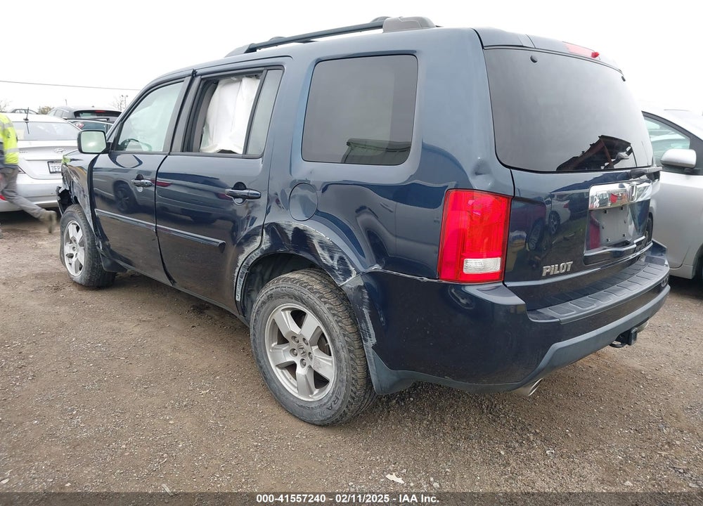 2011 HONDA PILOT VIN: 5FNYF3H49BB025350