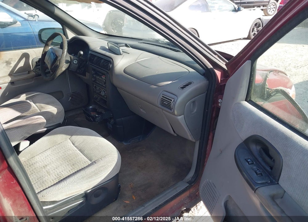 2001 CHEVROLET VENTURE LS VIN: 1GNDX03E01D131340