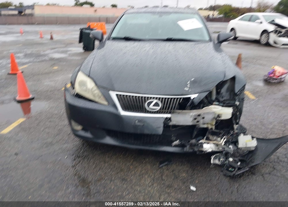 2009 LEXUS IS VIN: JTHBK262092085249