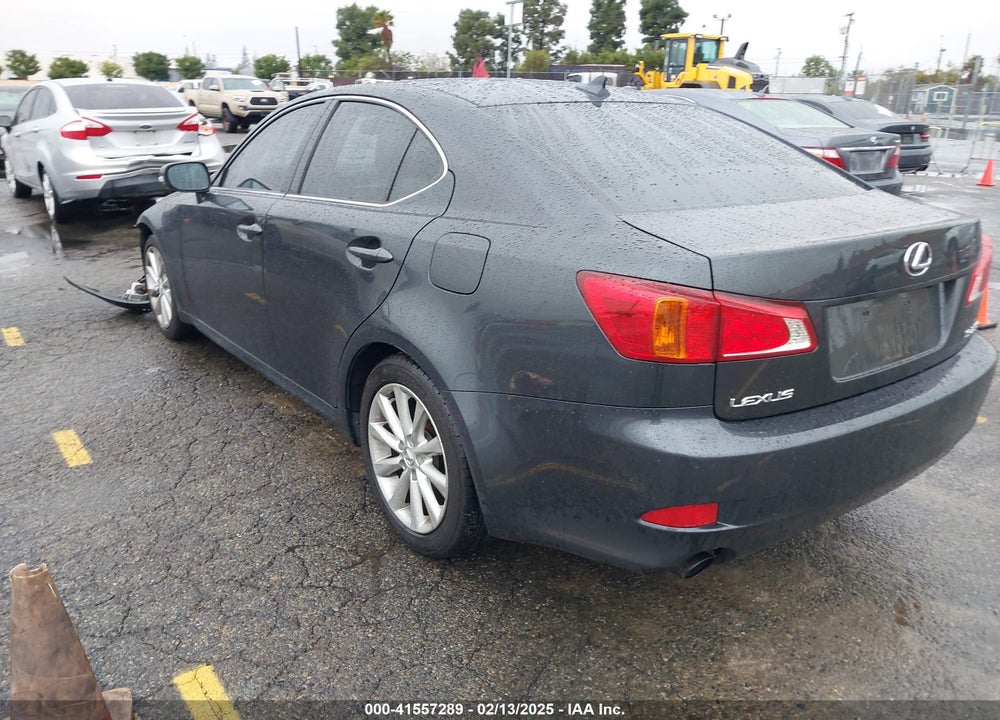 2009 LEXUS IS VIN: JTHBK262092085249